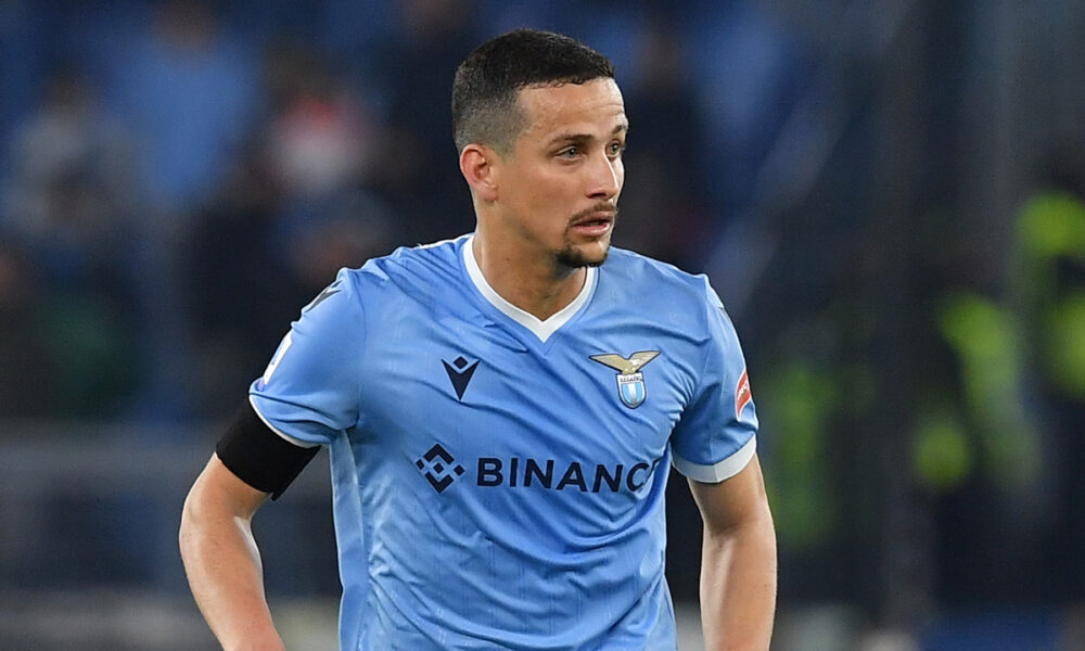 Calciomercato, due top club di Serie A su Luiz Felipe, l’ex Lazio.