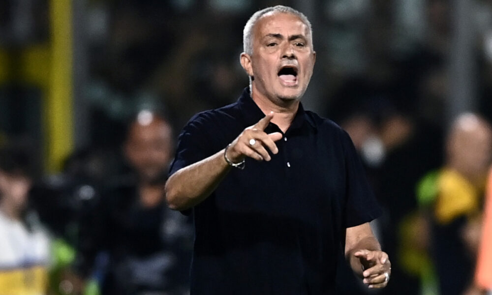 Camelio definisce Mourinho un allenatore bollito per la gestione di Pedro alla Roma.