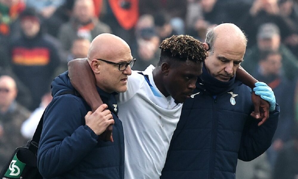 Bologna Lazio, che tegola per Baroni: Dele Bashiru salta il match per infortunio, i dettagli e la situazione