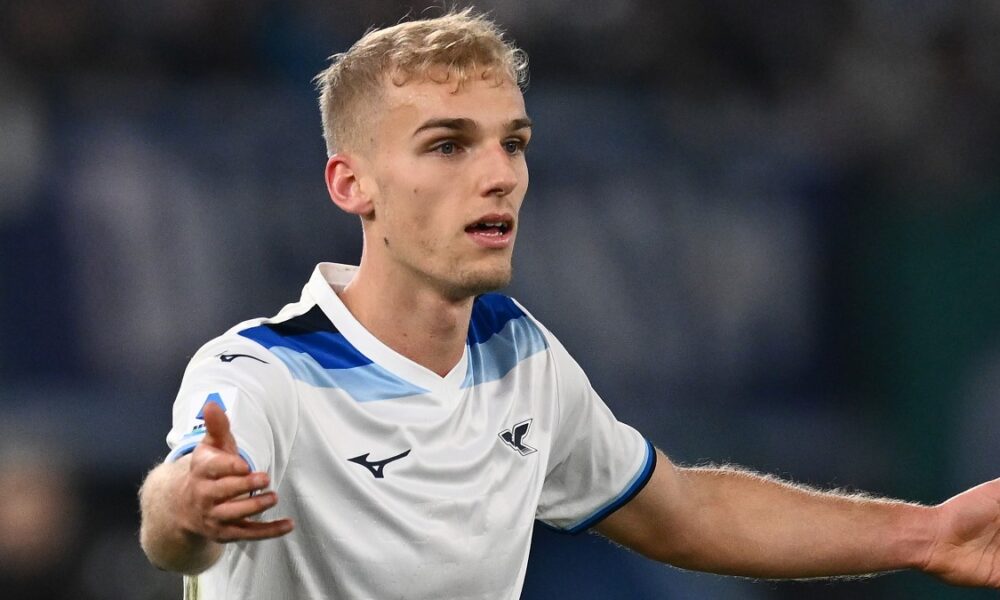 Mercato Lazio: un club di Premier mira a Isaksen, i dettagli