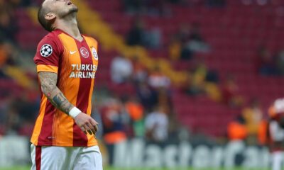 sneijder disperato galatasaray champions league ottobre 2014 ifa