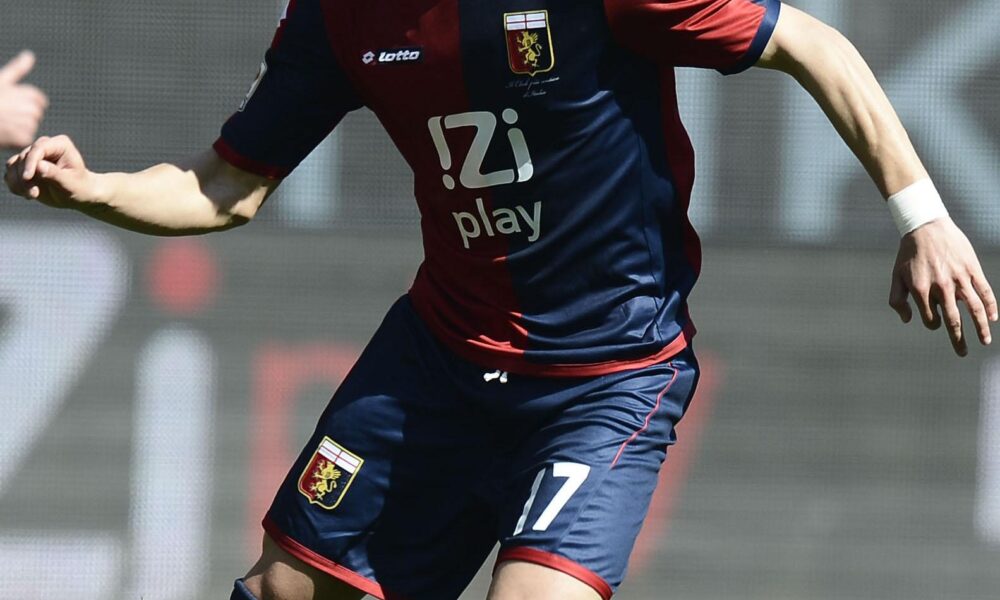 Immobile Genoa un amore senza lieto fine Ciro prepara la