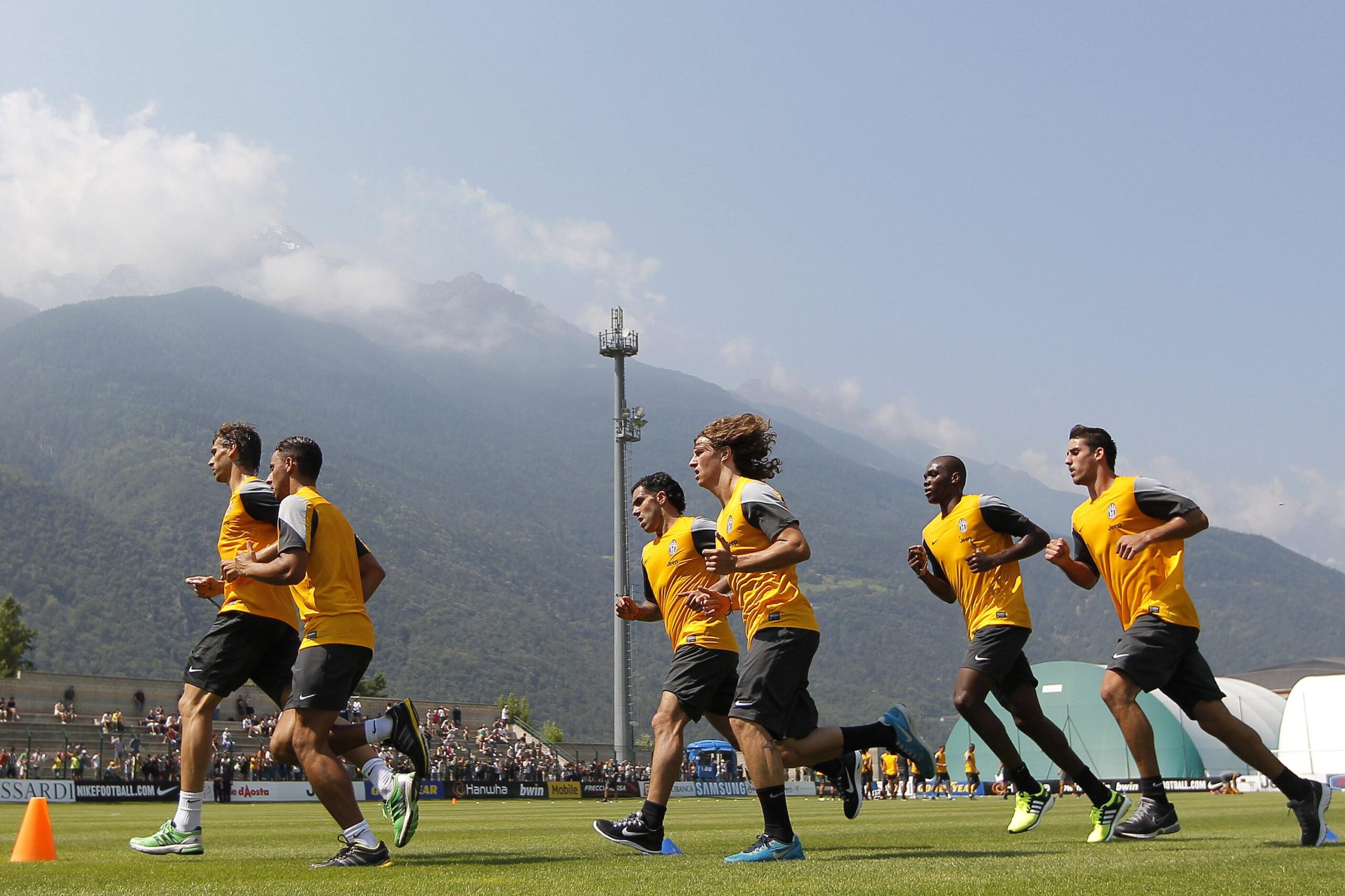 juventus ritiro 2013 corsa panorama ifa scaled