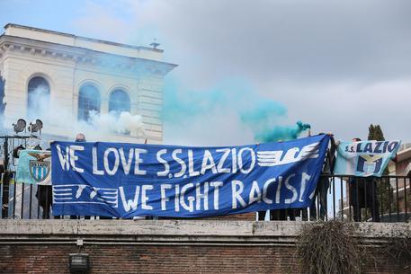 flash mob tifosi laziali