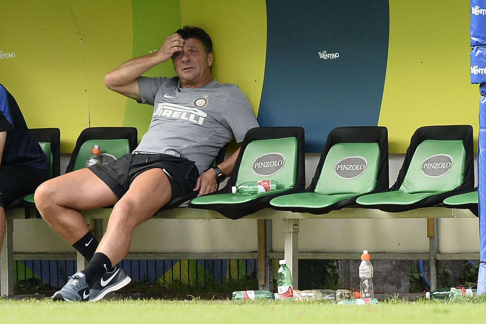 mazzarri walter ritiro inter pinzolo 2013 panchina seduto ifa